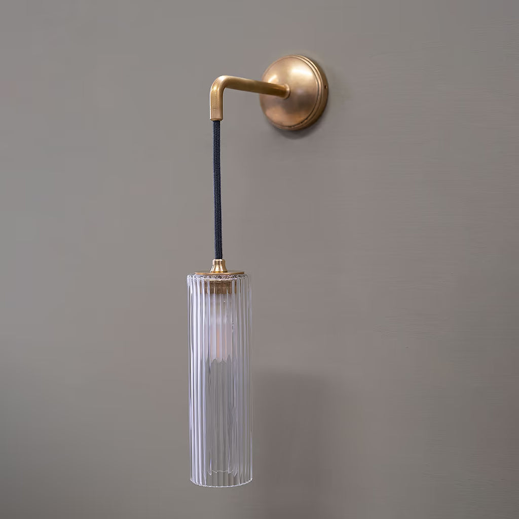 Claremont Liten Hengende Vegglampe Med Rillet Glass