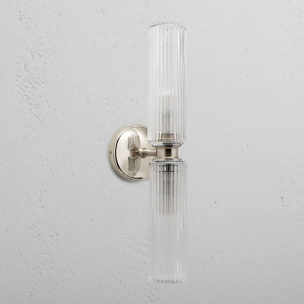 Claremont Medium Vegglampe Med Rillet Glass