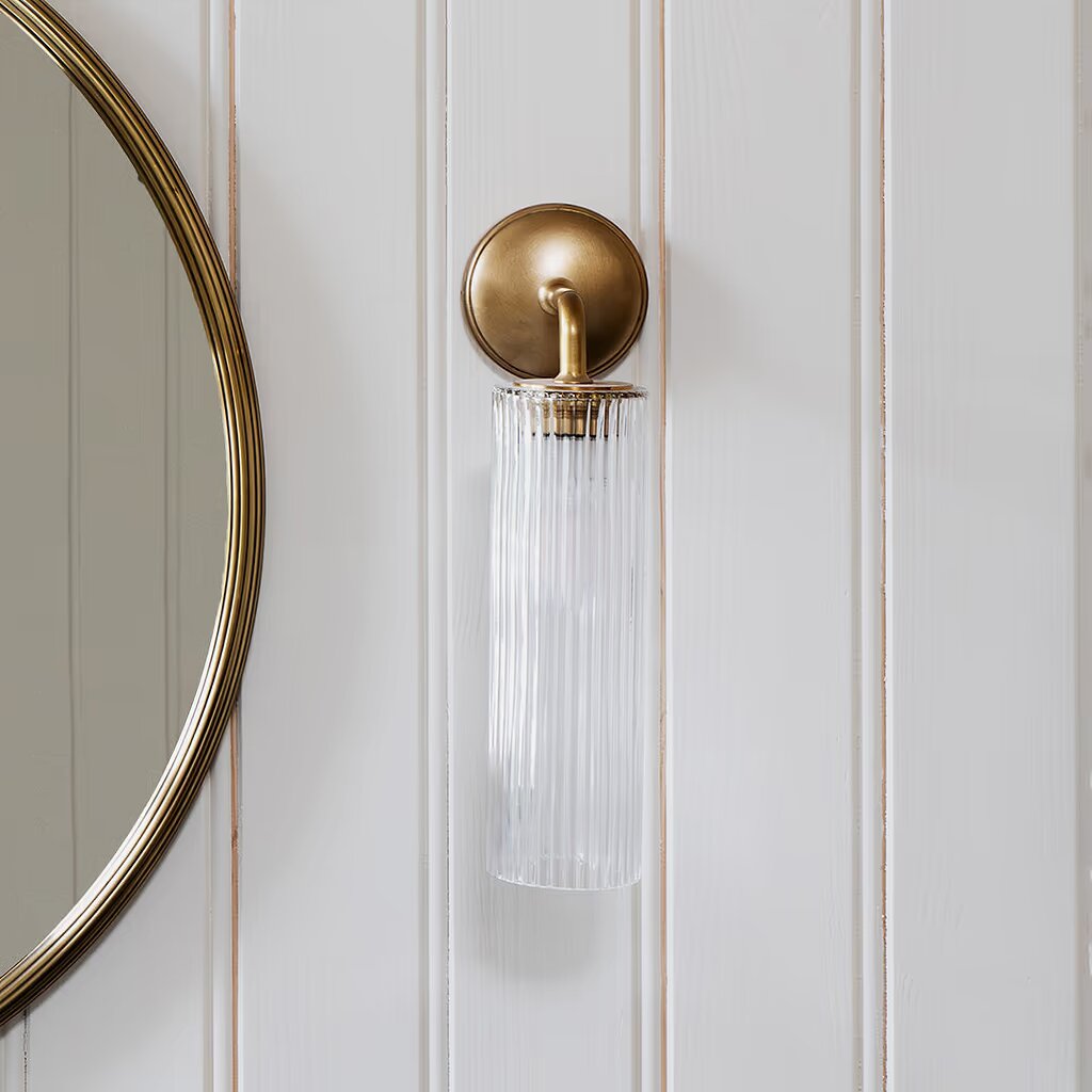 Claremont Liten Vegglampe Riflet Glass