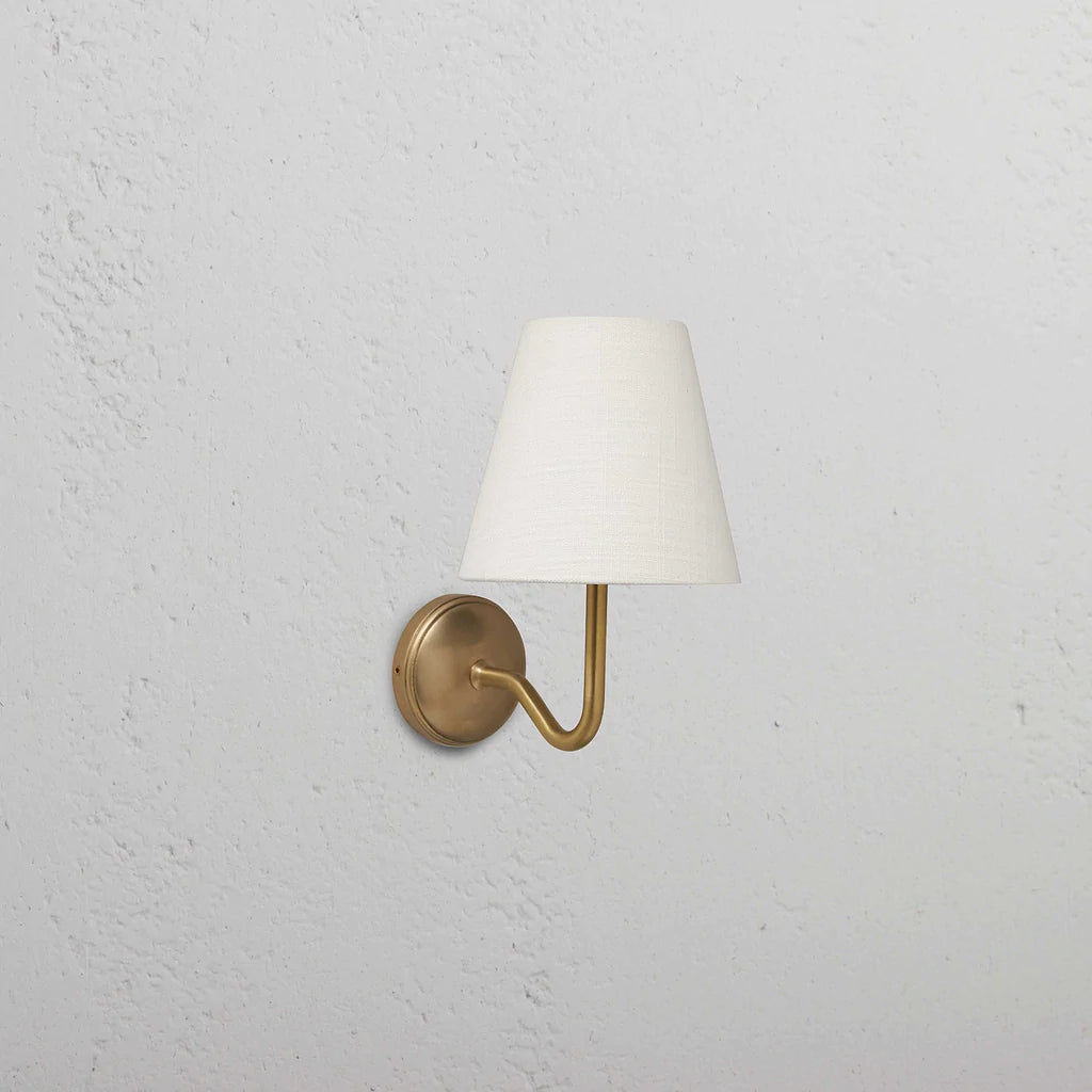 Malvern Liten Vegglampe Alabaster Hvit