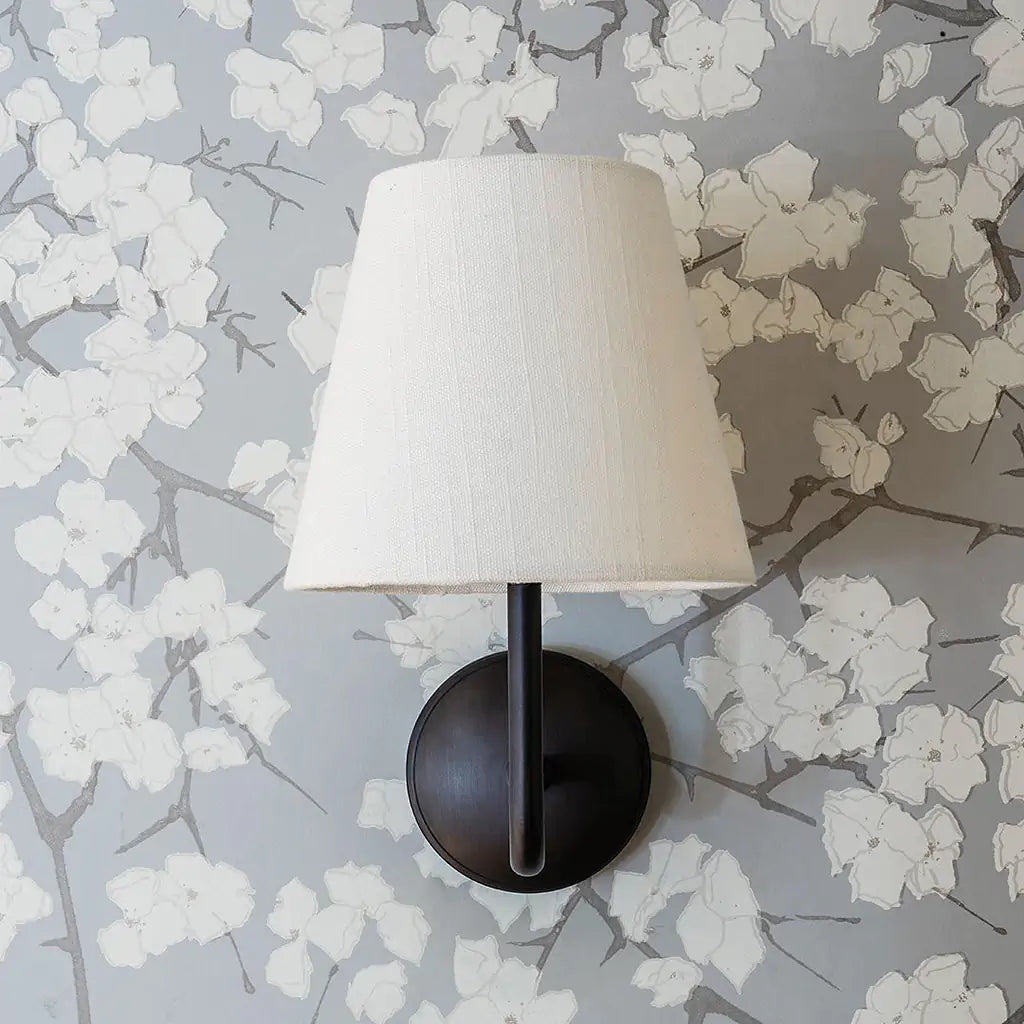 Malvern Medium Vegglampe Alabaster Hvit