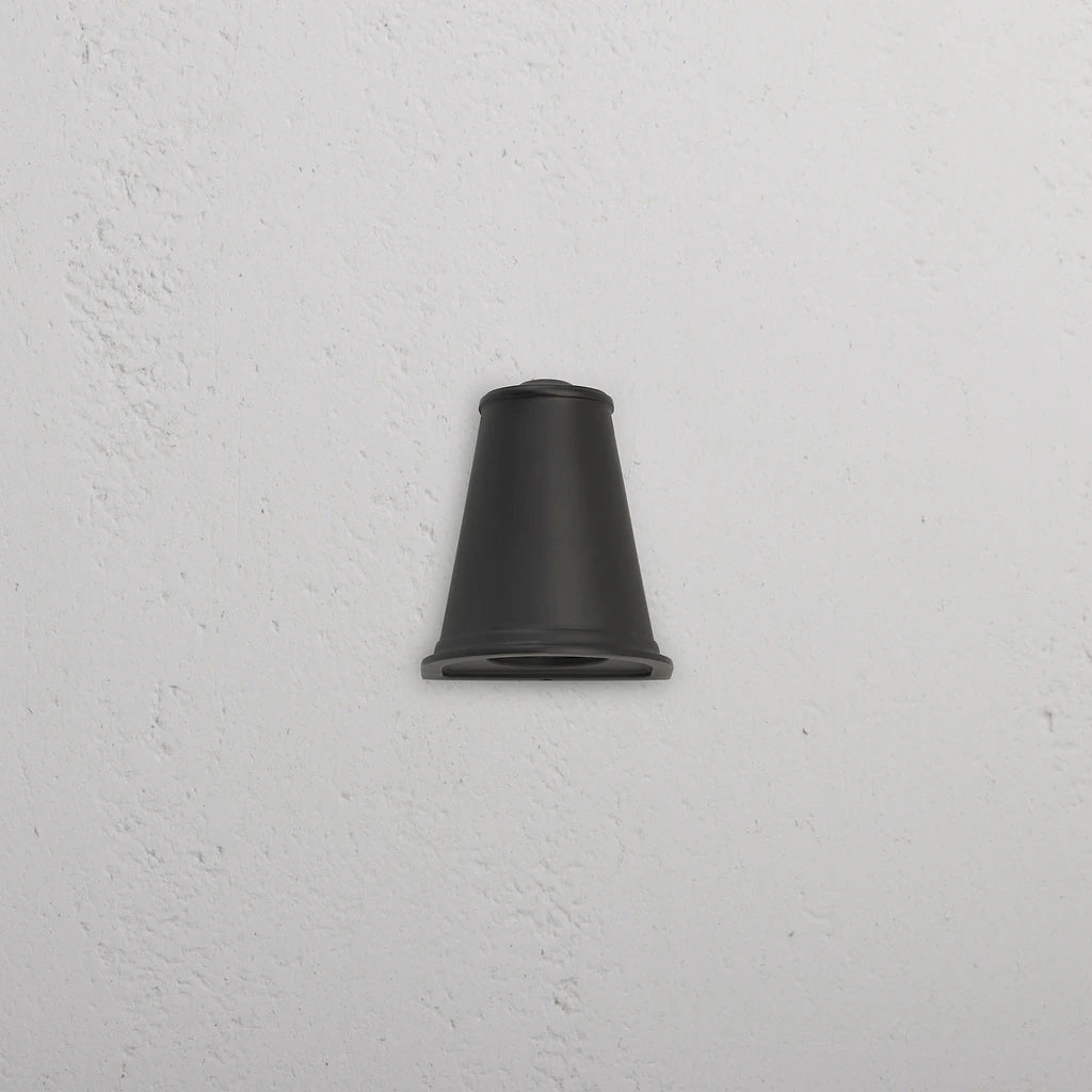 Southwark Mast Vegglampe