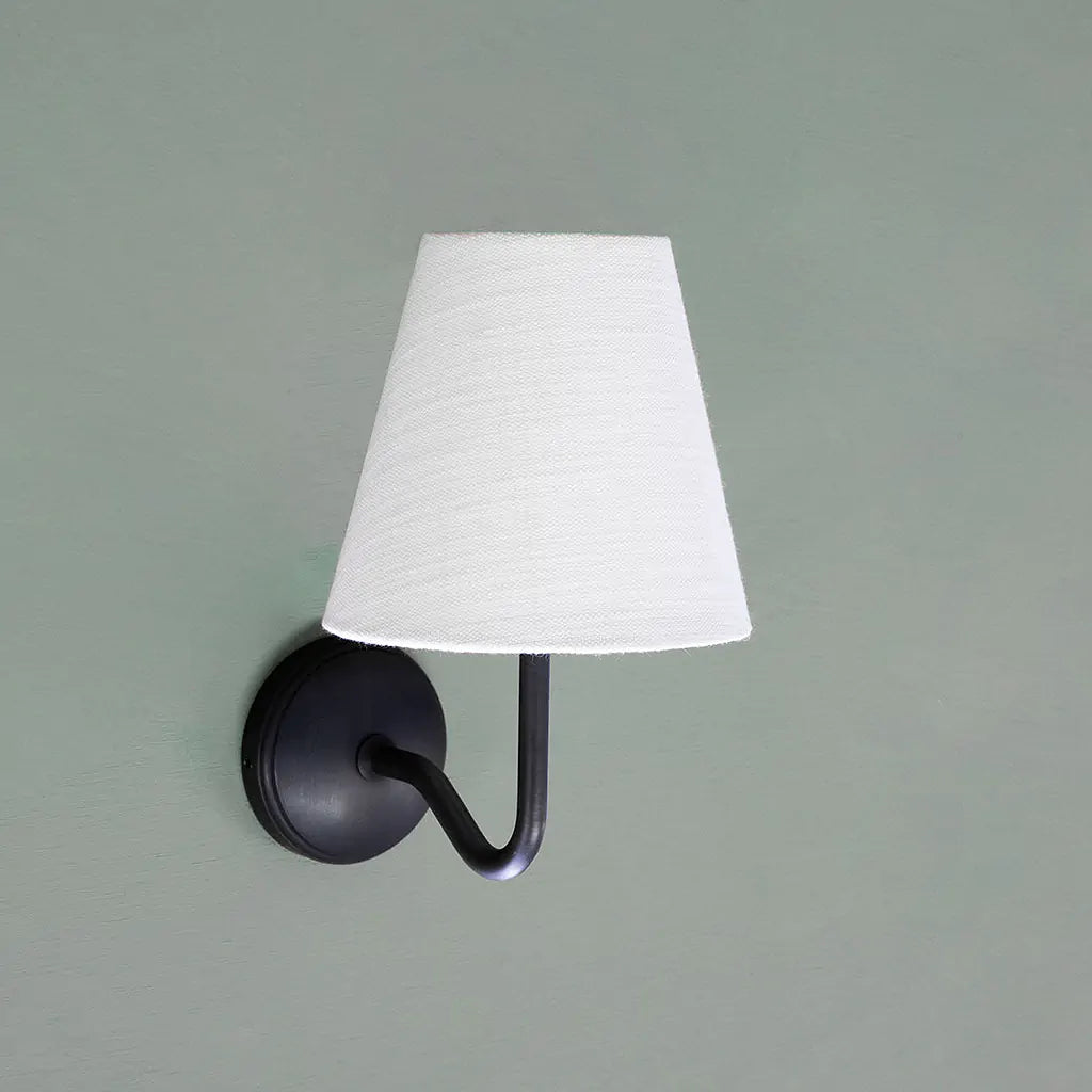 Malvern Liten Vegglampe Alabaster Hvit