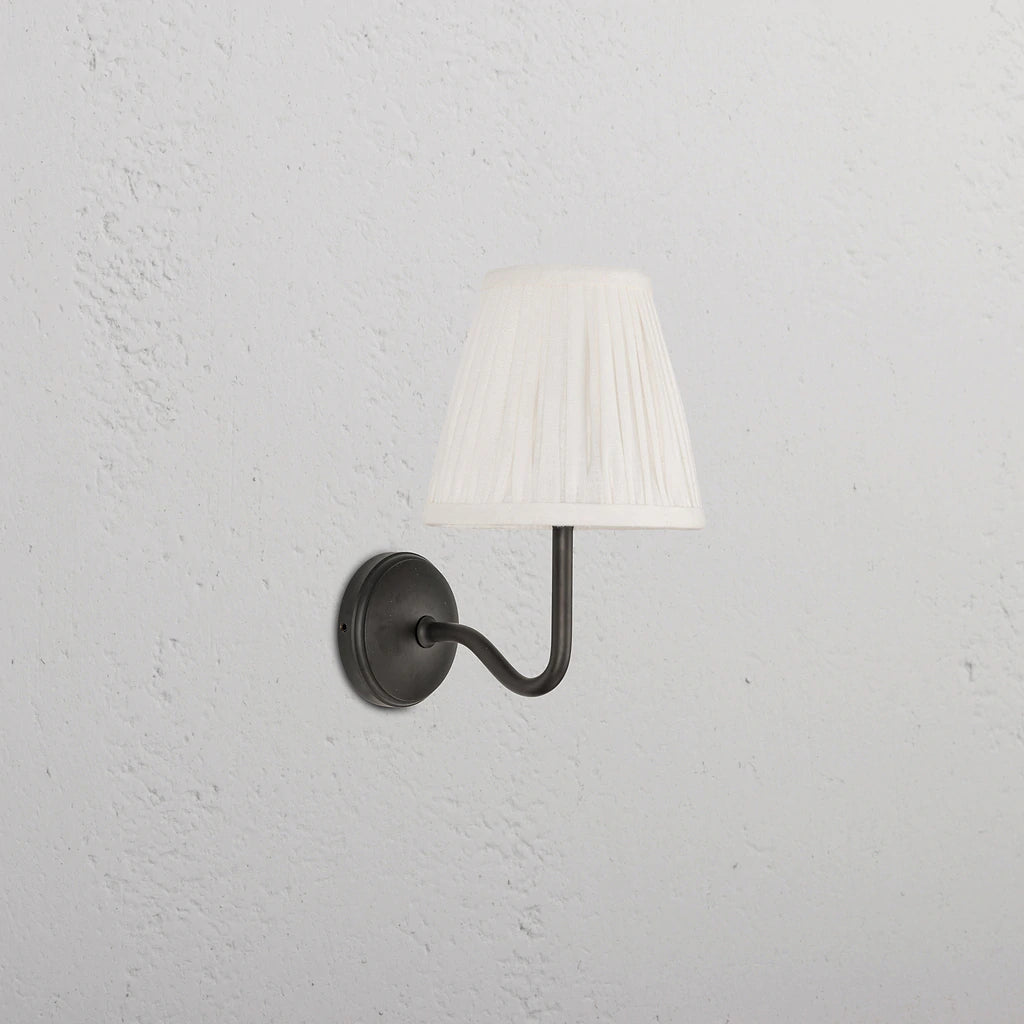 Malvern Liten Vegglampe Plissert Alabast Hvit