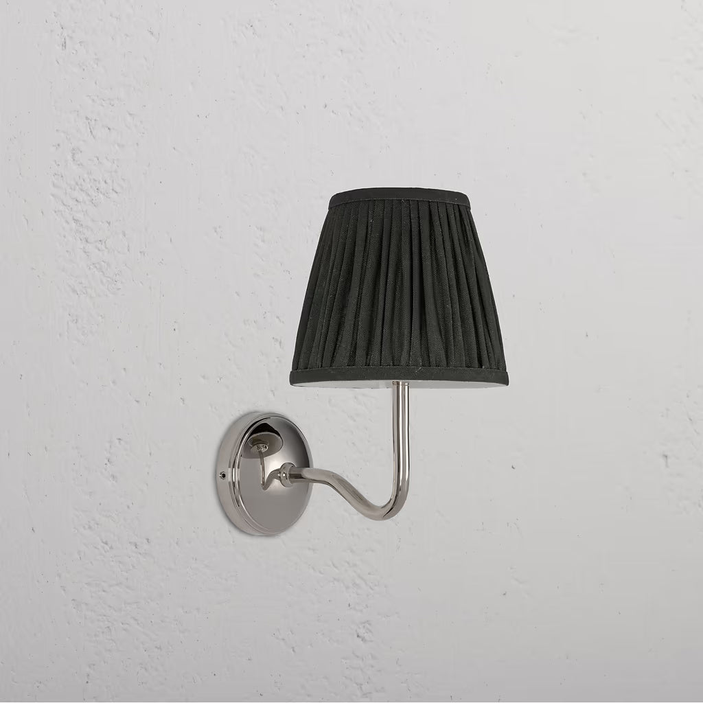 Malvern Medium Vegglampe Plissert Dyp Grønn