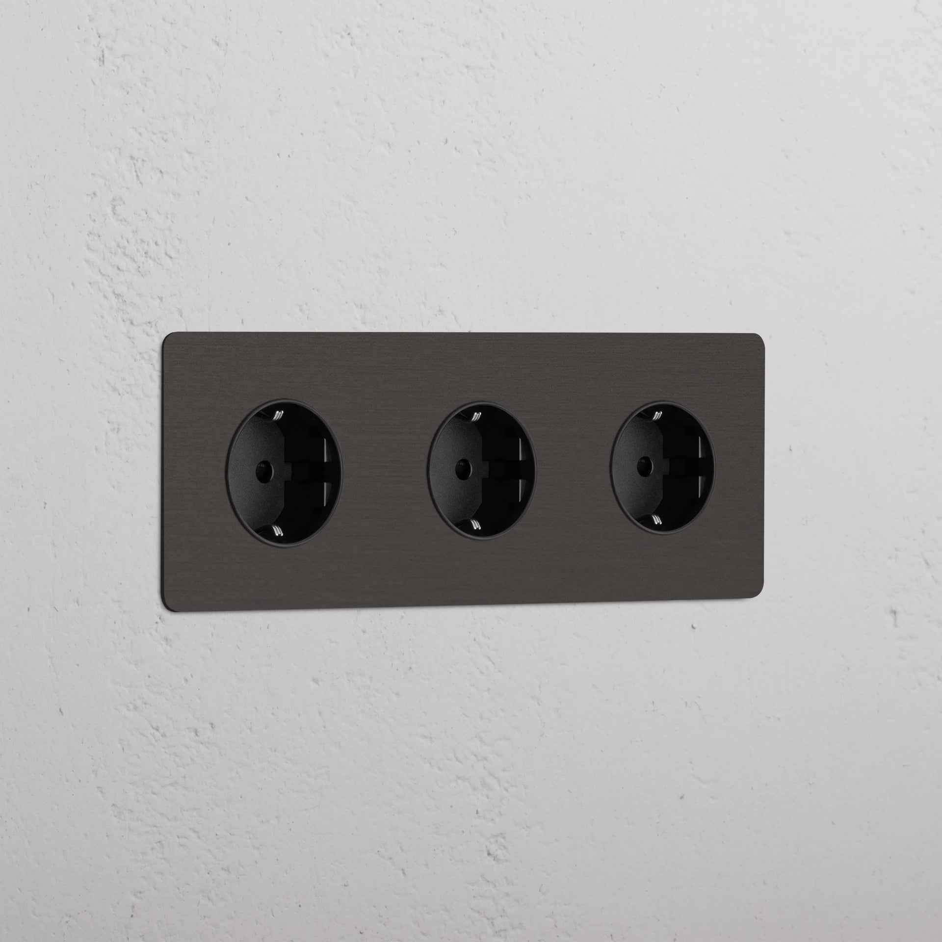 Triple 3x Schuko Module Round
